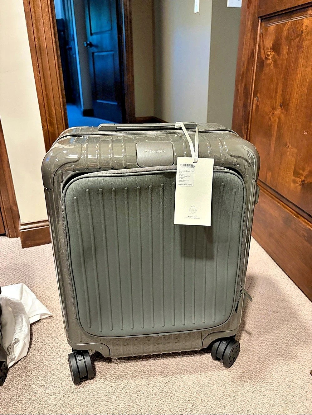 RIMOWA Essential Sleeve Cabin Plus EXTENDER